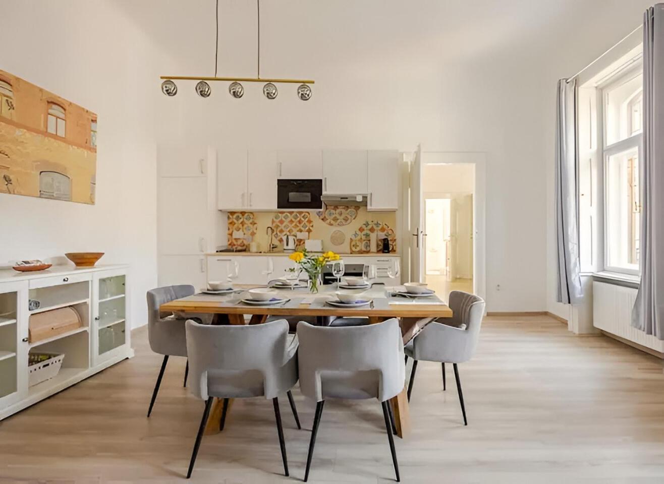 Brody Art Boutique Apartments บูดาเปสต์ ภายนอก รูปภาพ